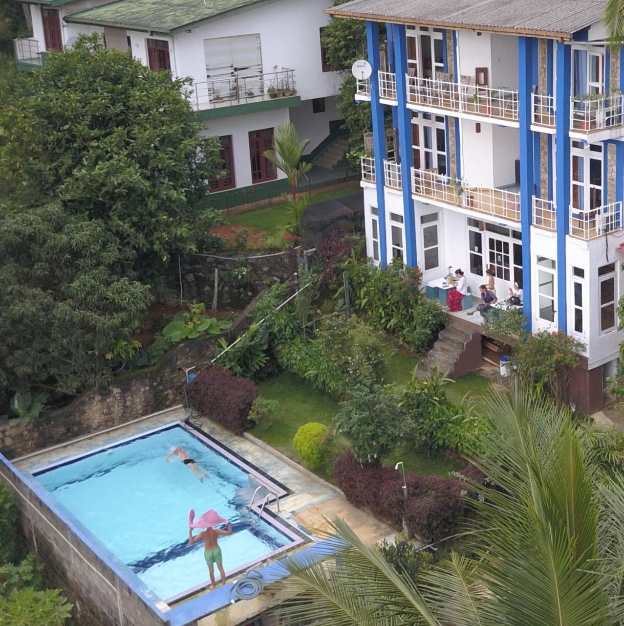 The Change Hotel Kandy Buitenkant foto